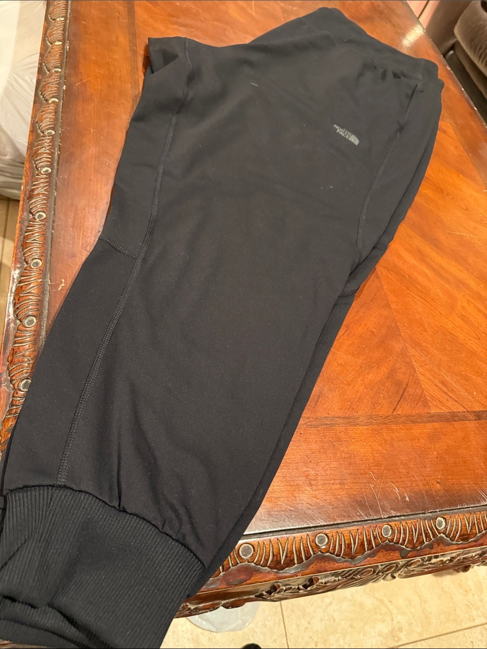 The North Face women’s Black Jogger 3x Sweatpants